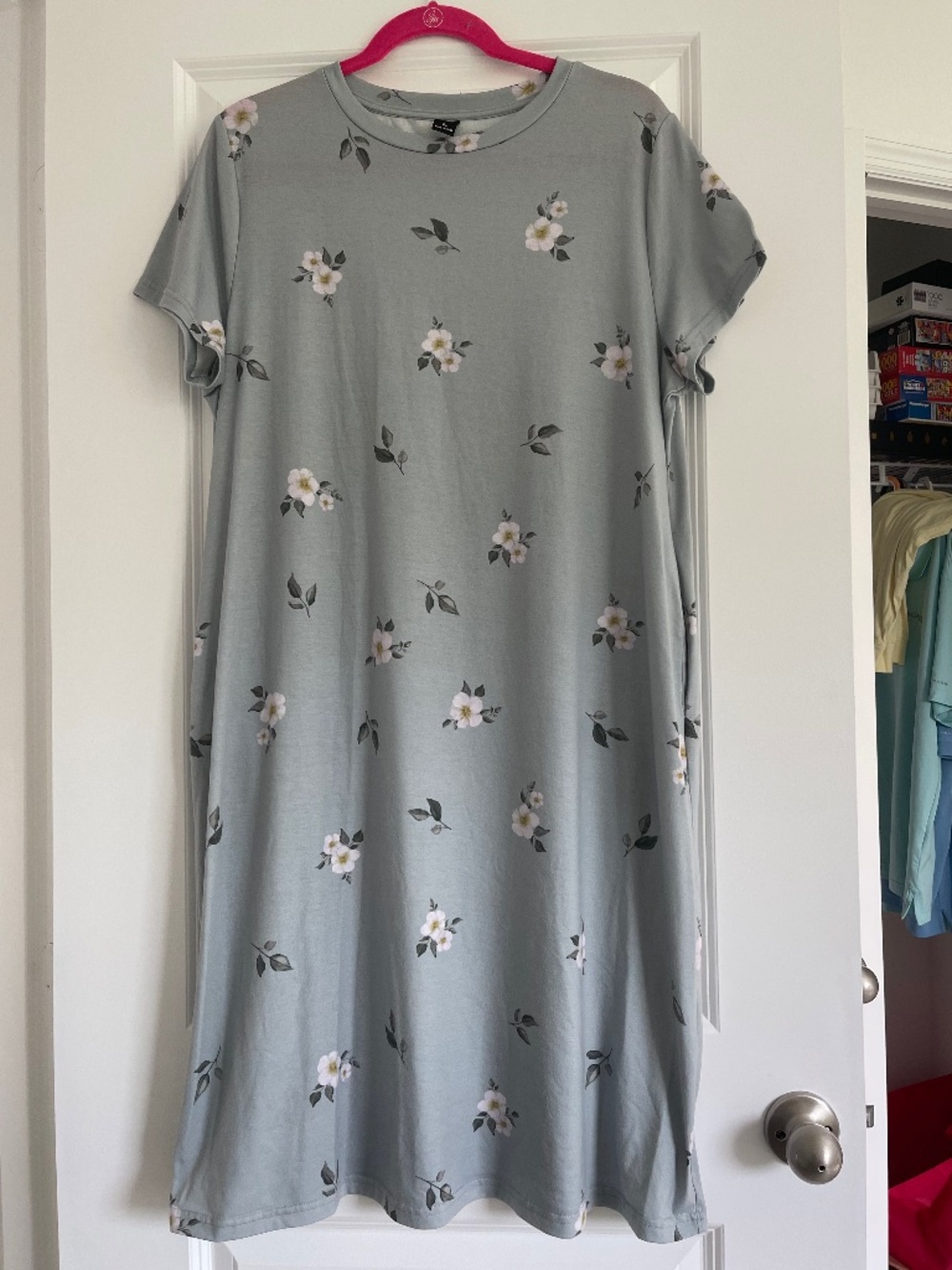 Emery Rose Floral T-Shirt Dress
